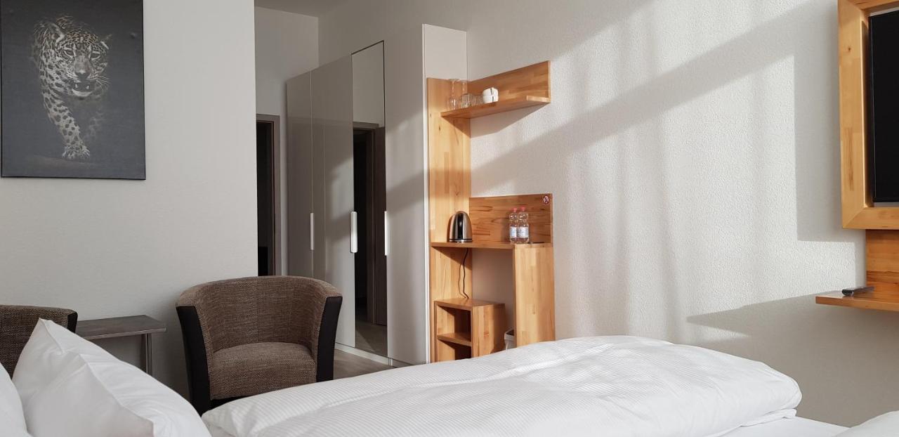Hb 32 Metzingen Hotell Metzingen  Eksteriør bilde