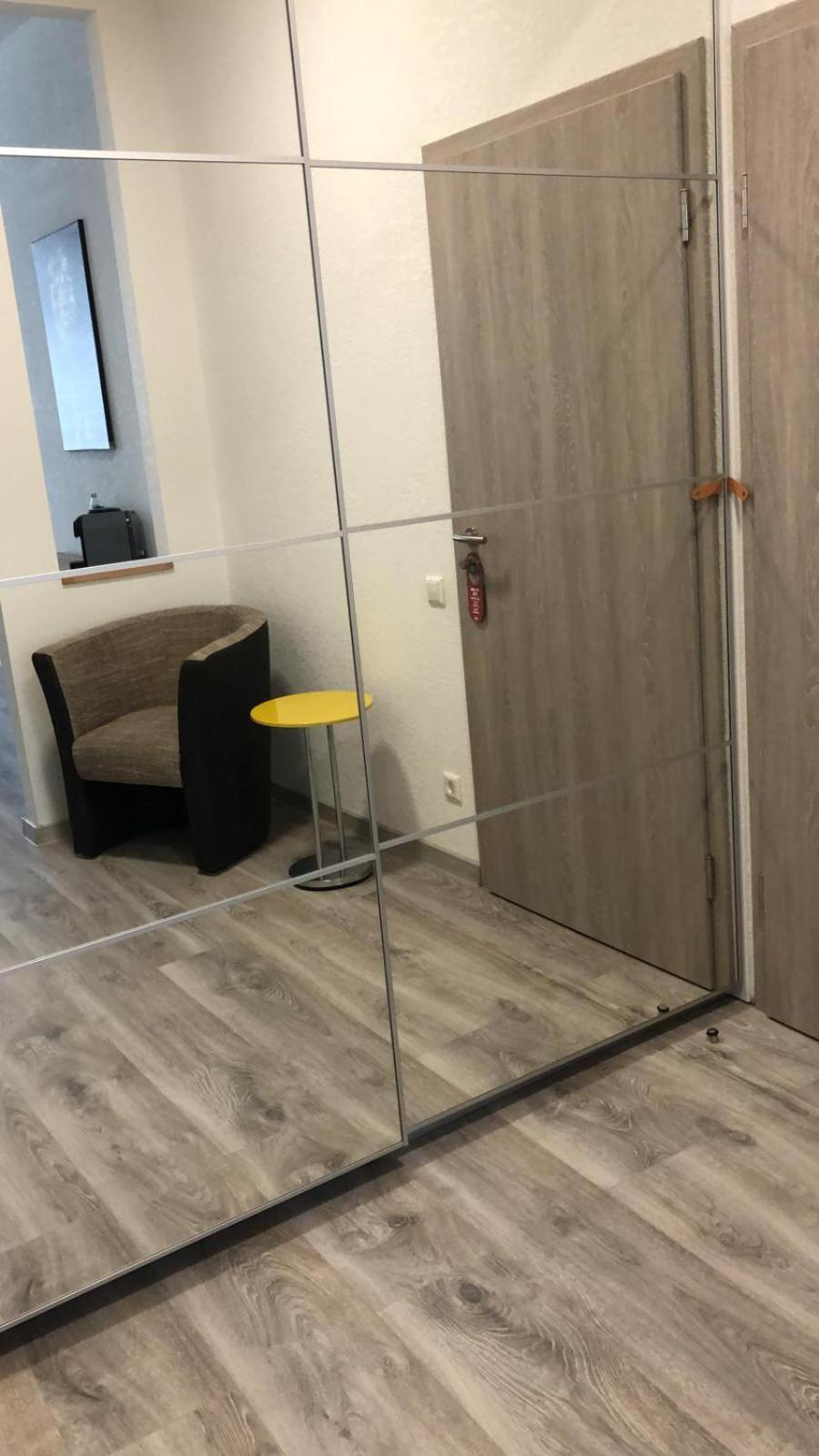 Hb 32 Metzingen Hotell Metzingen  Rom bilde